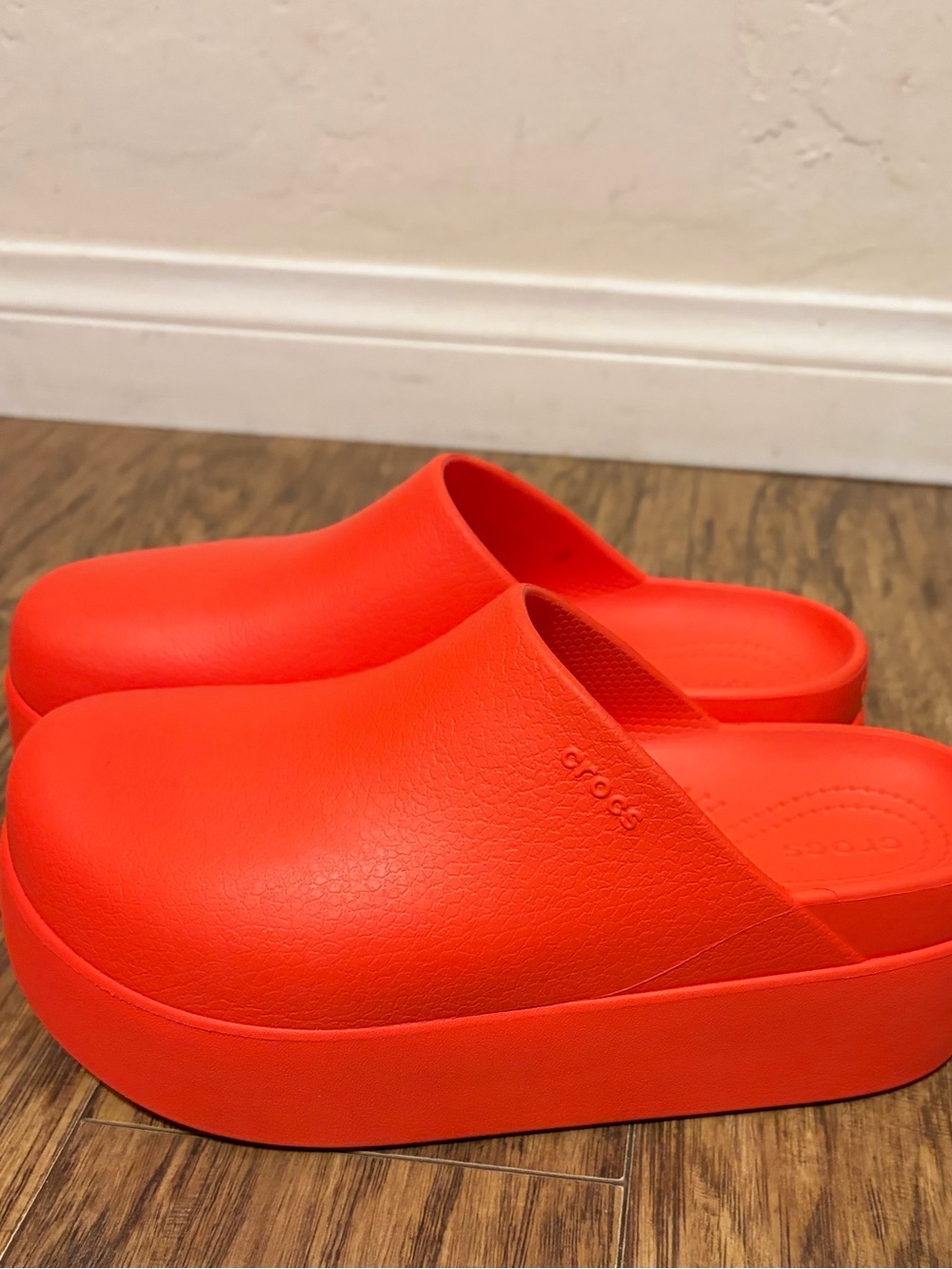 CROCS Women’s Platform Clog - Bright Orange-Red